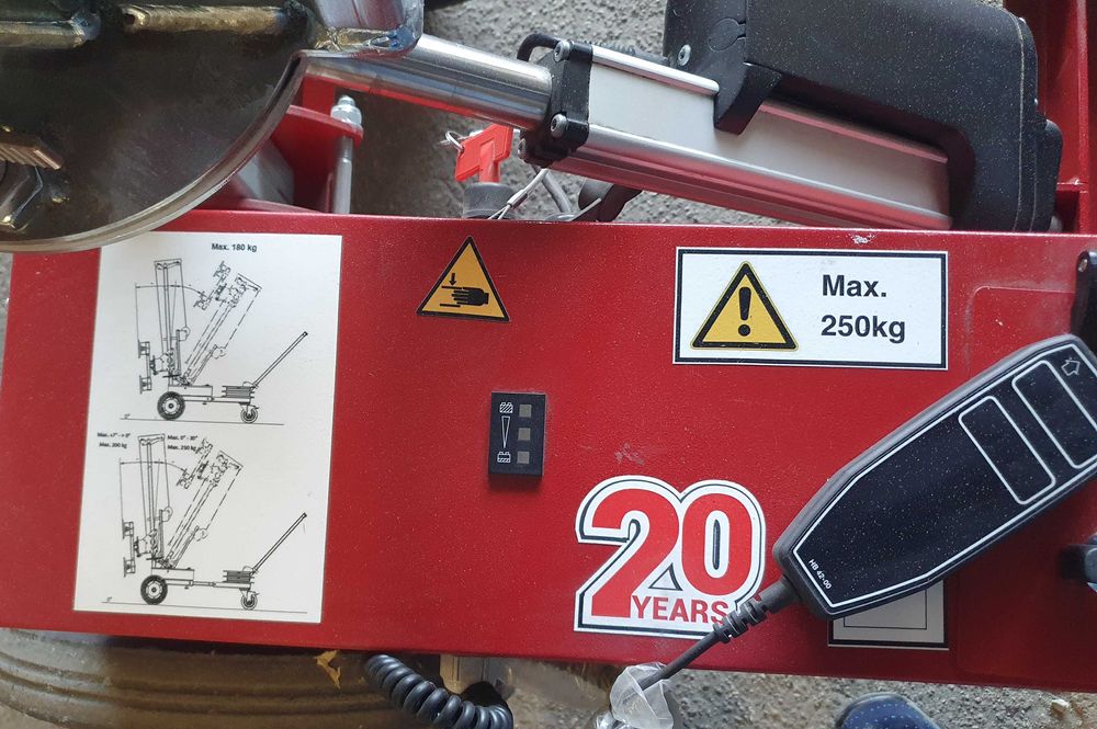 Manipulator do szkła i okien UPT 250