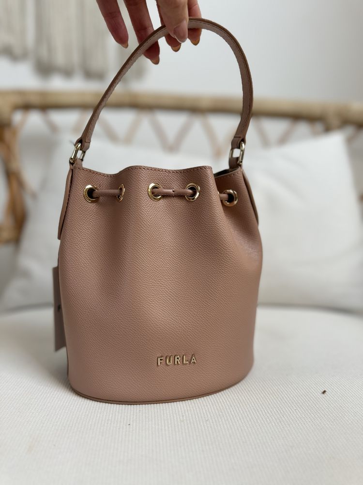 Сумка кросбоді Furla Clio