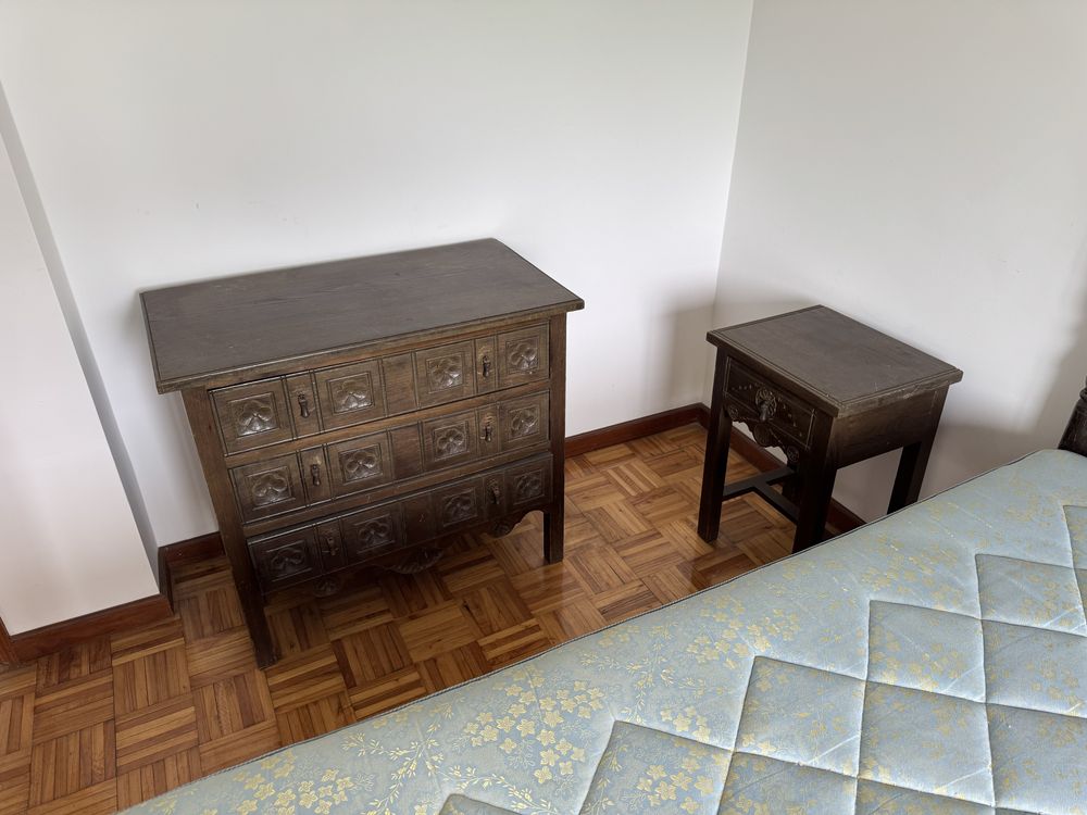 Cama 140 + mesinhas de cabeceira + cómoda