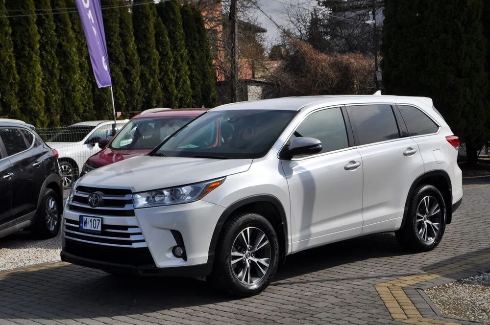 Toyota Highlander Toyota Highlinder 3.5 V6 295KM Limited 8os. Na mienie przesiedleńcze