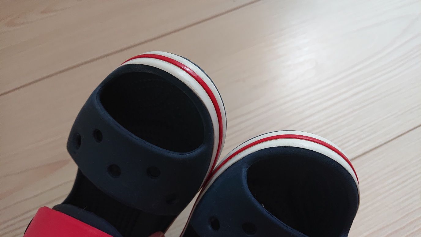 CROCS C12 sandaly