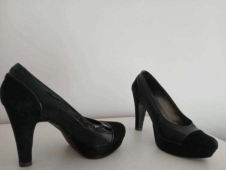 Sapatos Salto Alto Preto (Camurça e Verniz) - Plataforma - Tamanho 38