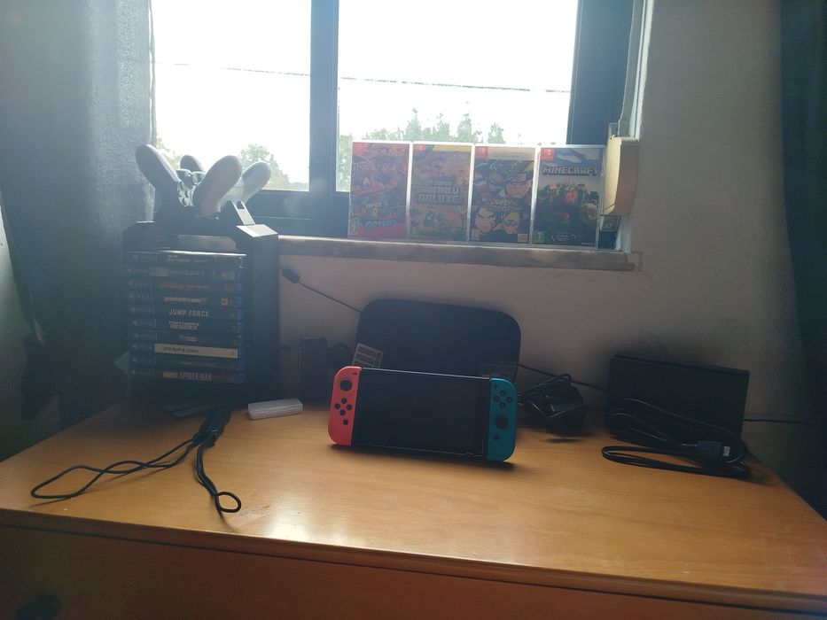 Nintendo switch Completa com 4 jogos e mala