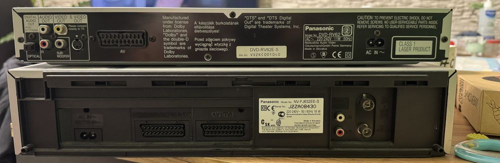 Odtwarzcaz VHS i DVD Panasonic