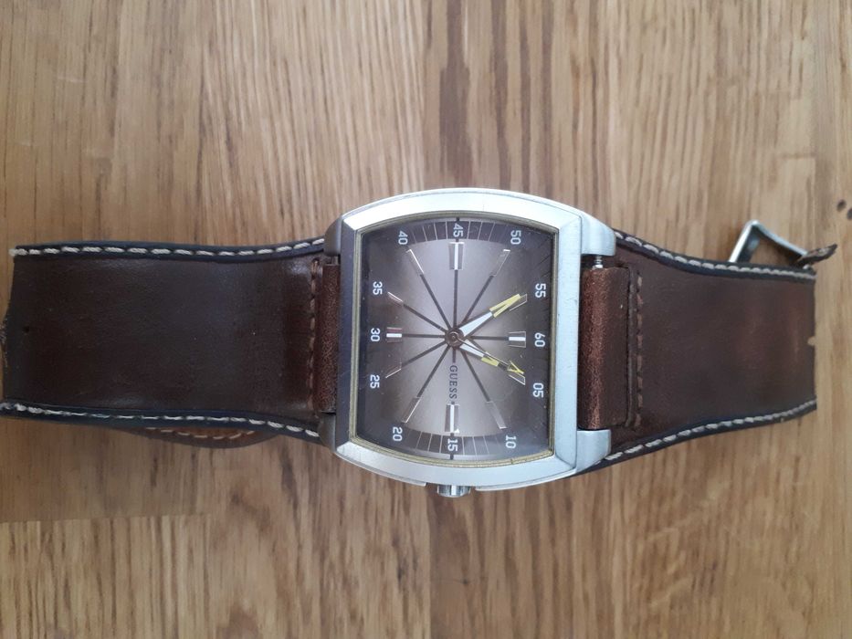 Zegarek Guess Casio
