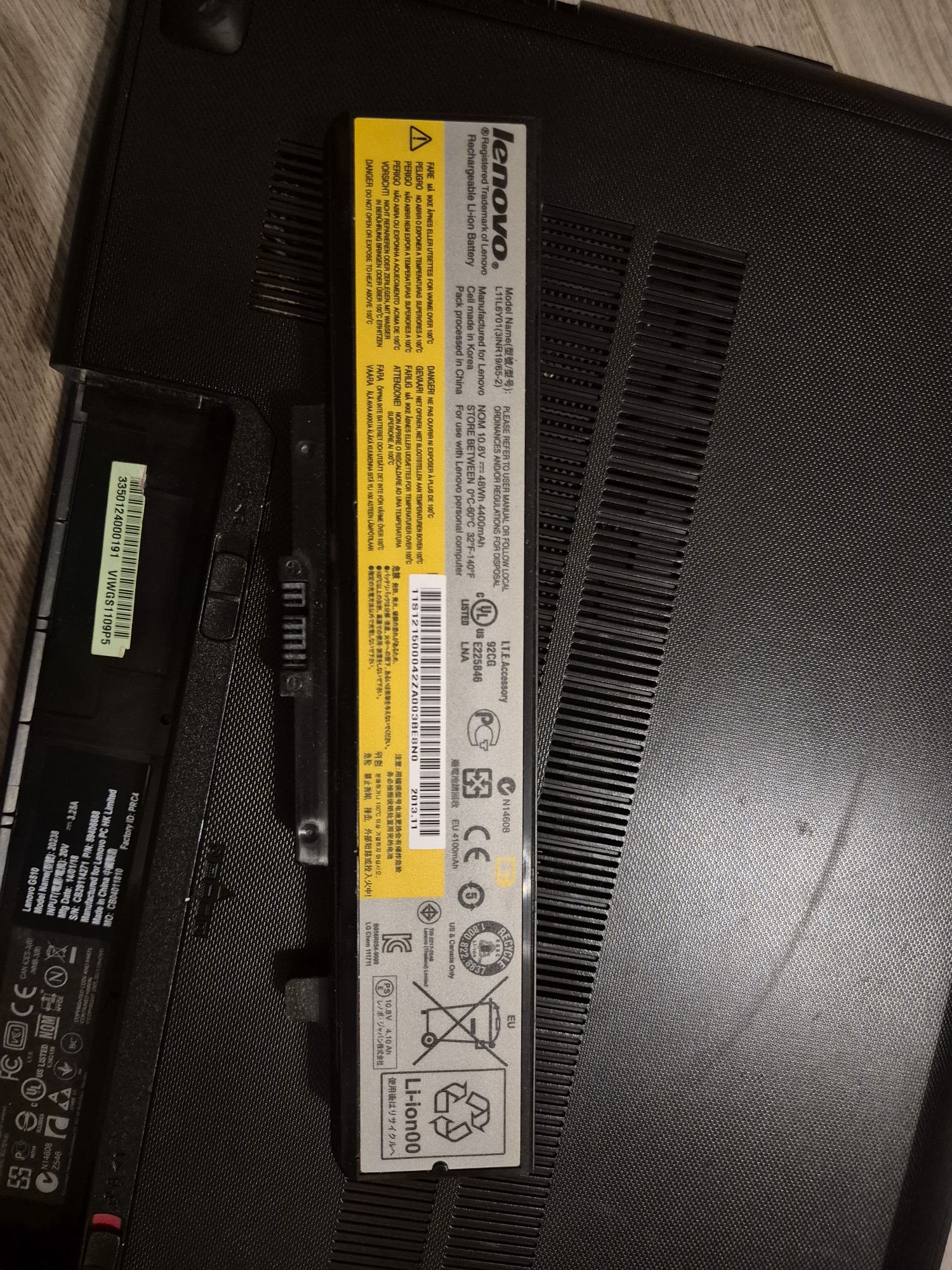 Laptop Lenovo G510 czarny i3