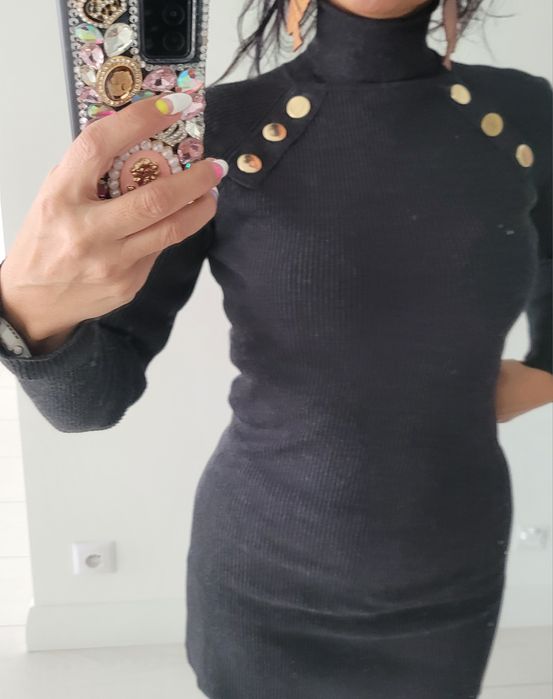 Sukienka tunika Golf prążkowana Zara Guziki