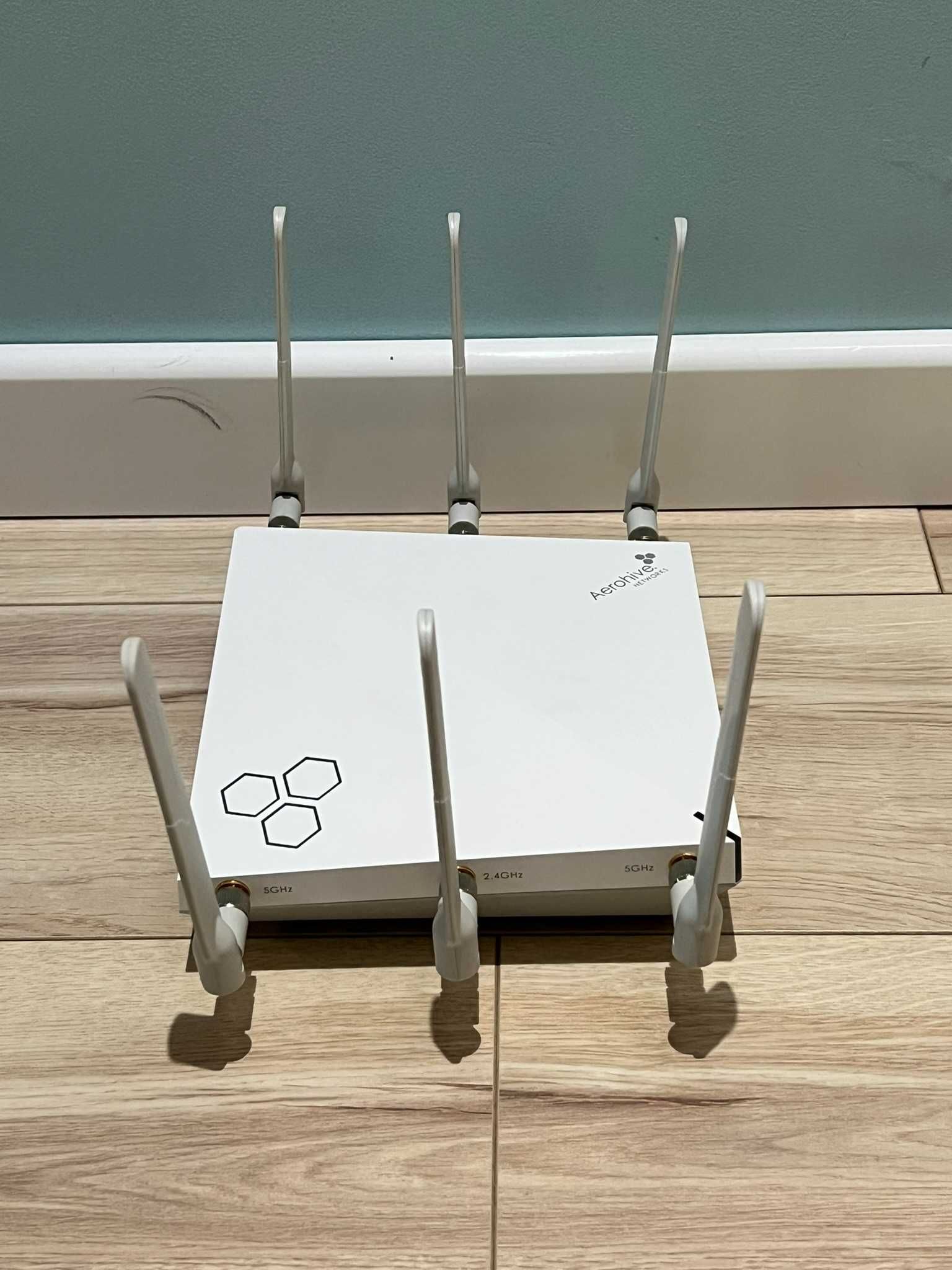 Aerohive AP245X - profesjonalny AP Wi-Fi klasy enterprise