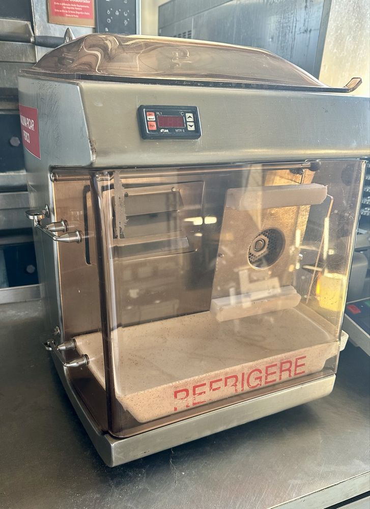 Picadora de carne refrigerada