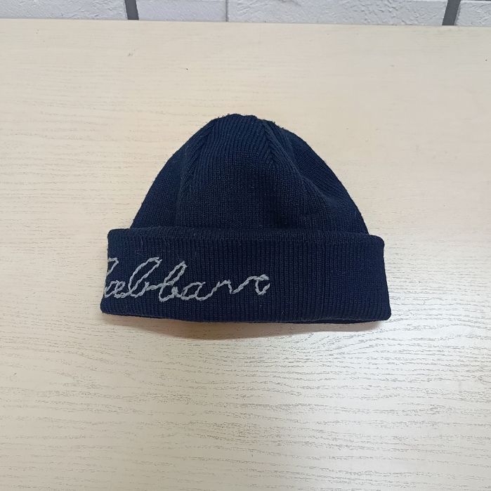 Шапка від бренду Dolce Gabanna