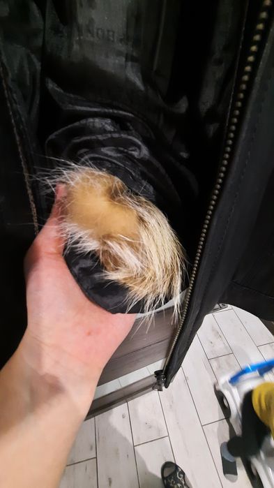 Шкіряна чоловіча куртка