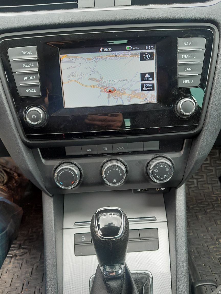 Skoda Octavia kombi 1.6 Tdi DSG 105km.