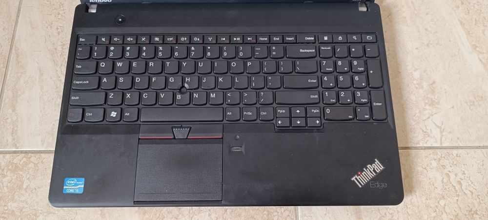 Laptop Lenovo 15 cali core i5 SSD