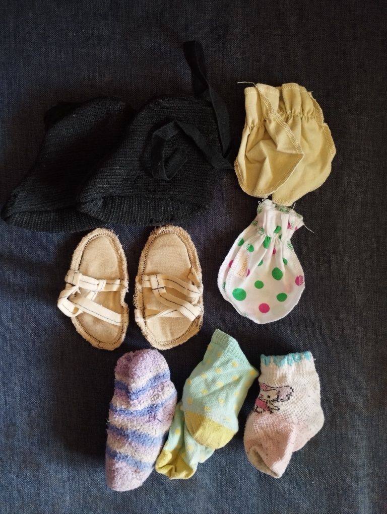 Пінєтки та пальчатки, шкарпетки на новонароджених
