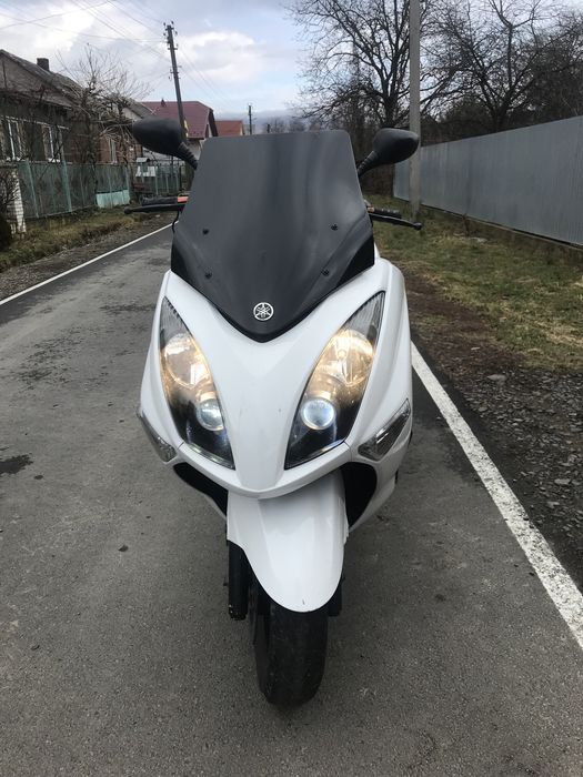 Ямаха максі скутер 250куб