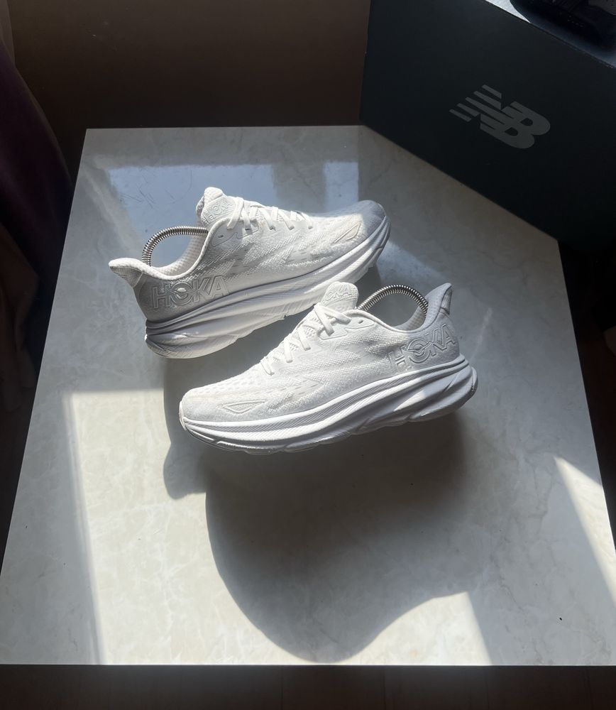 Кроссовки Hoka Clifton 9 Розмір 42.5 Original Взуття