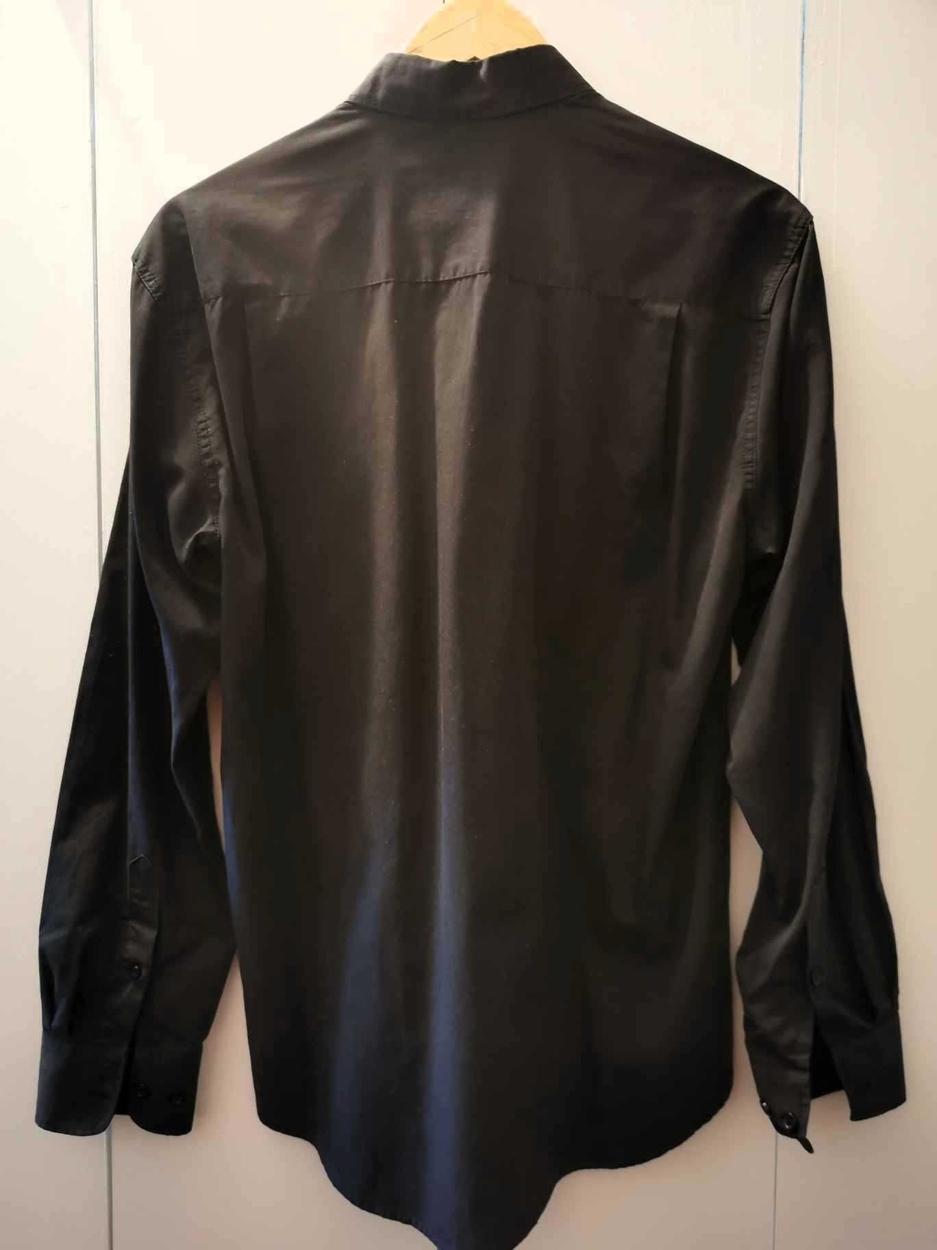 Camisa preta para homem