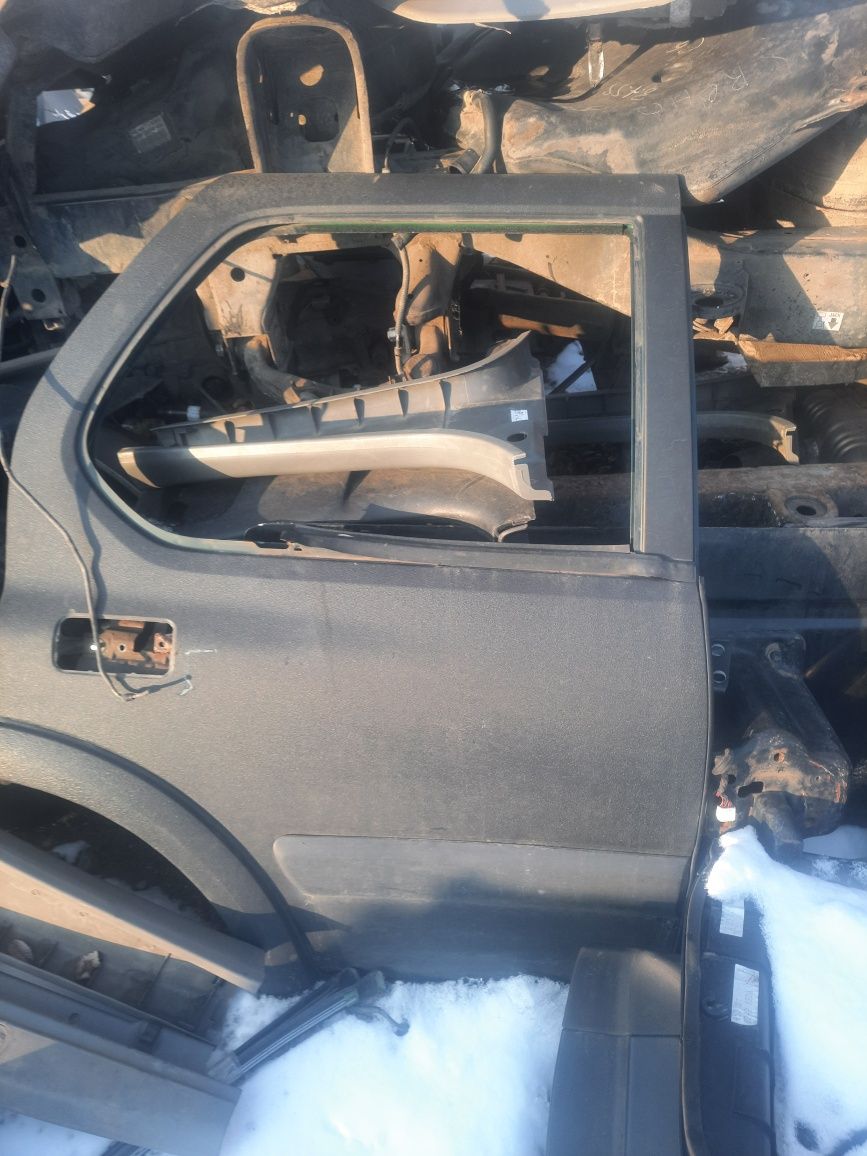 Двері opel frontera a,b