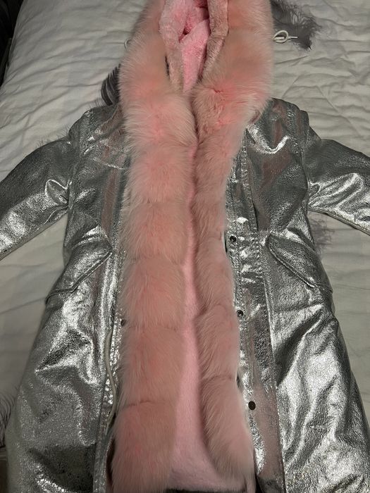 Парка серебро с розовым мехом