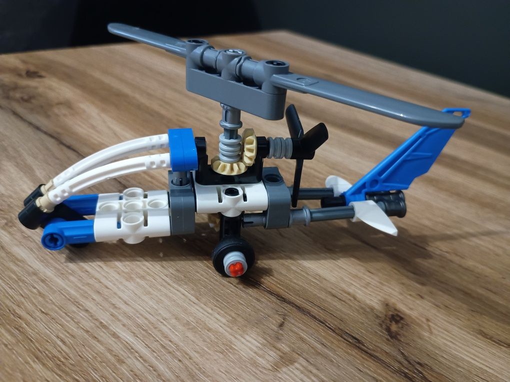 LEGO Technik-Żyroplan