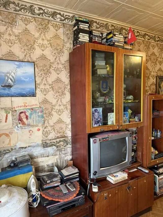 продам 1 комн на Сахарова  19 500 у.е
