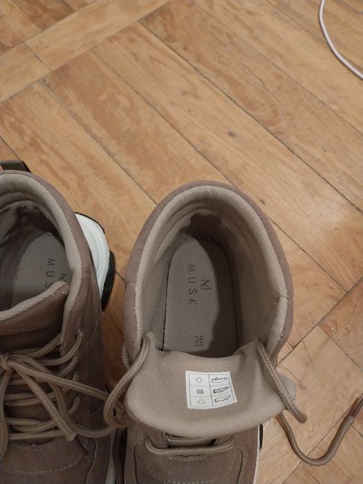 Buty MUSK, rozm.38, jesienno zimowe