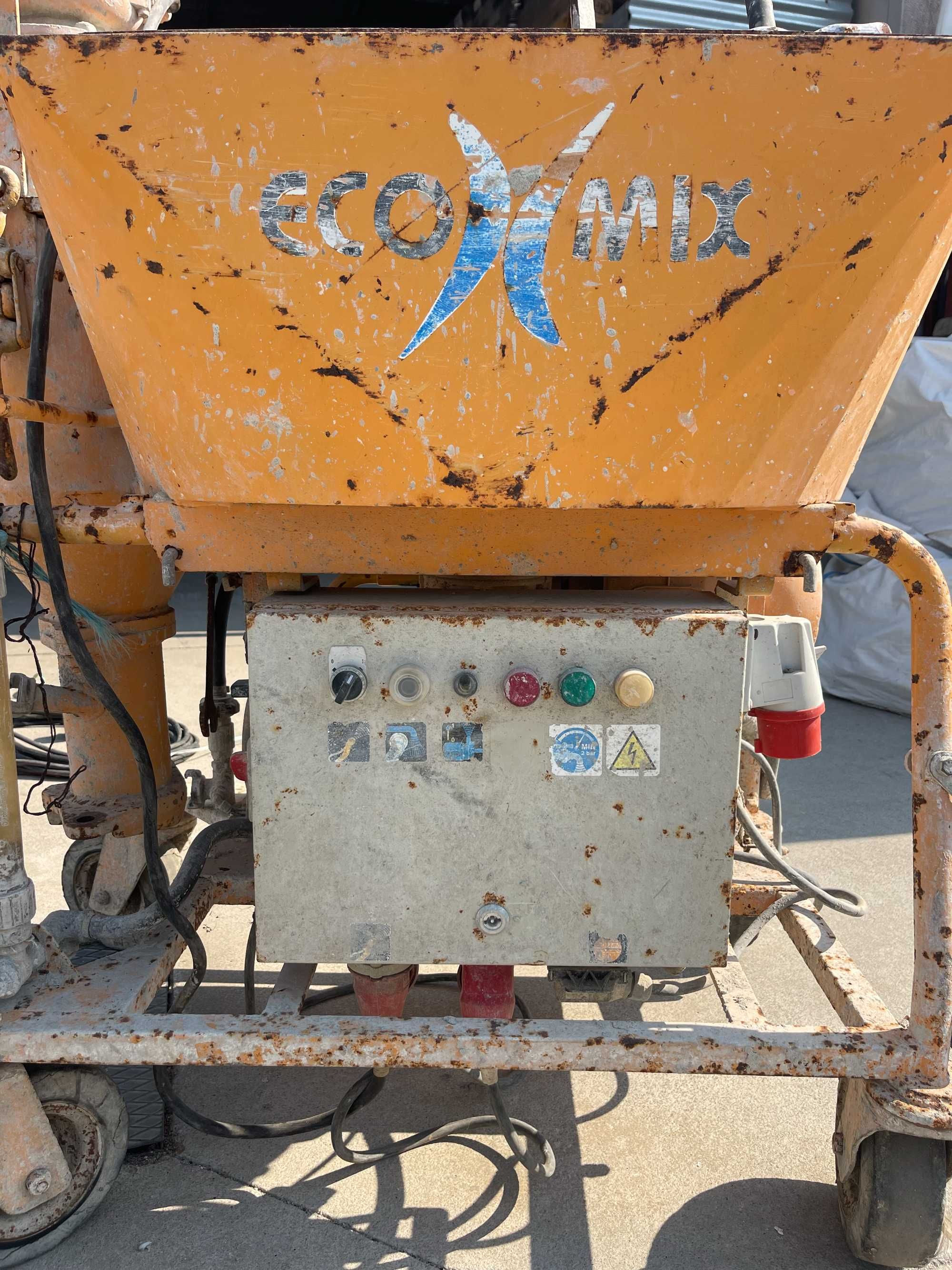 Máquina de Rebocar e Projectar TURBOSOL ECOMIX