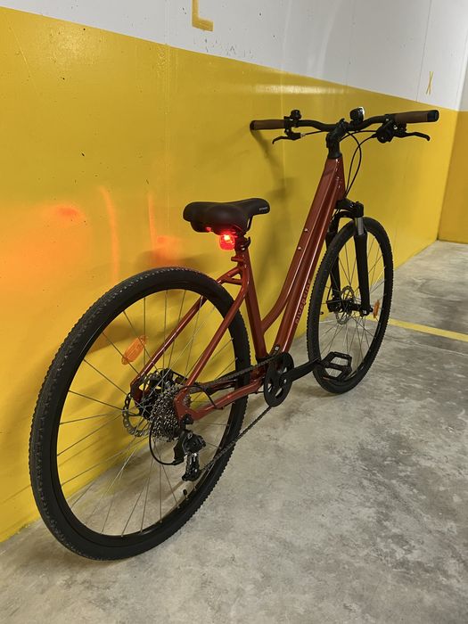 Bicicleta de Trekking Riverside 500 quadro rebaixado