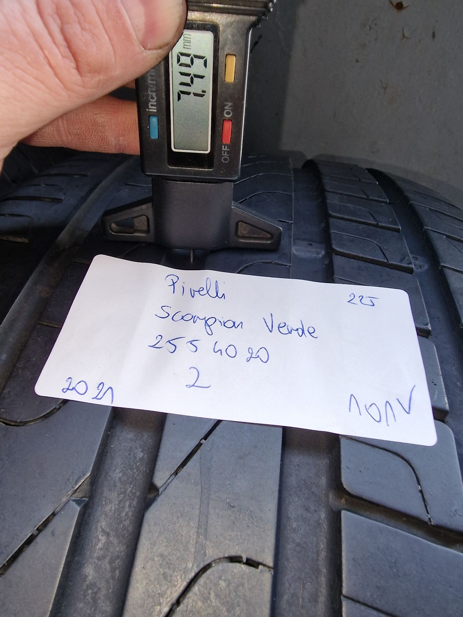 255/40/20 255/40R20 PIRELLI 2021 LATO