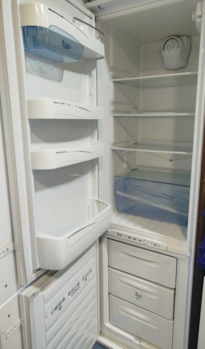 Frigorífico de encastre TEKA