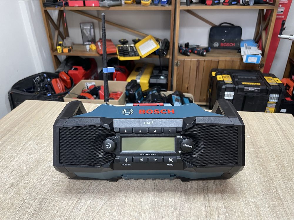 Bosch GPB 18V-2 SC / радіо, блютуз-програвач Бош