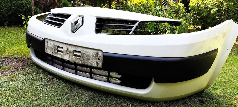 Zderzak przedni Renault Megane 2 przed lift biały 0V369