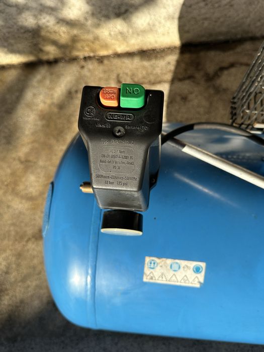 Compressor de Ar IES Correia Trifásico 200L