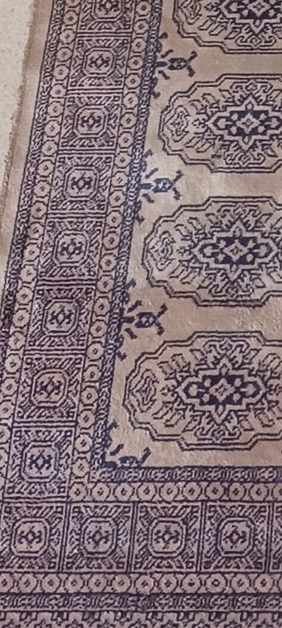 Carpete/ tapete de seda beje 2,30 m