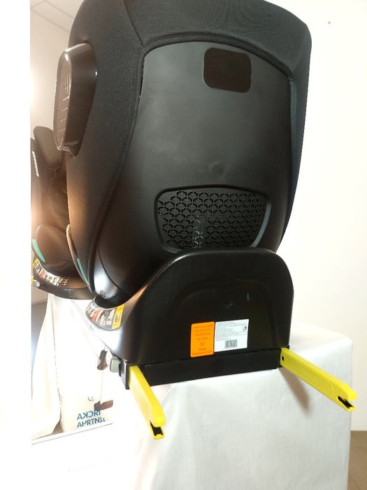 Автокрісло модель 2025 року  CARRELLO REVLON з оновленим Европейським