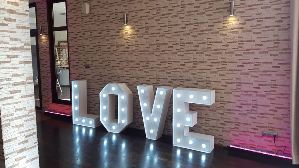 Miechów Cyfra 18ka   40 50 60 Napis Love Serce Led Nagłośnienie Nami