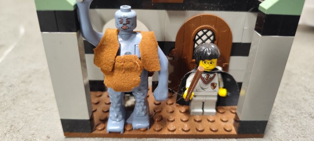 LEGO Harry Potter 4712 Trol na wolności