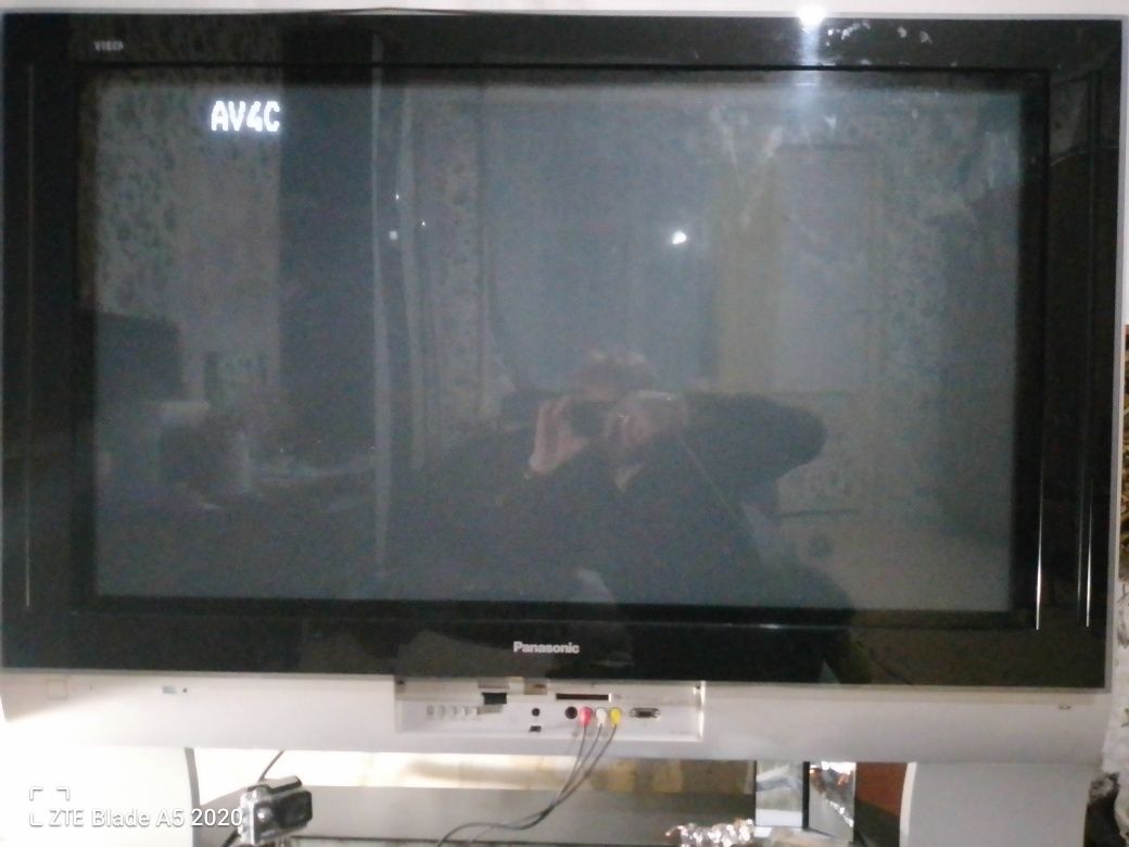 Panasonic 42 продам срочно
