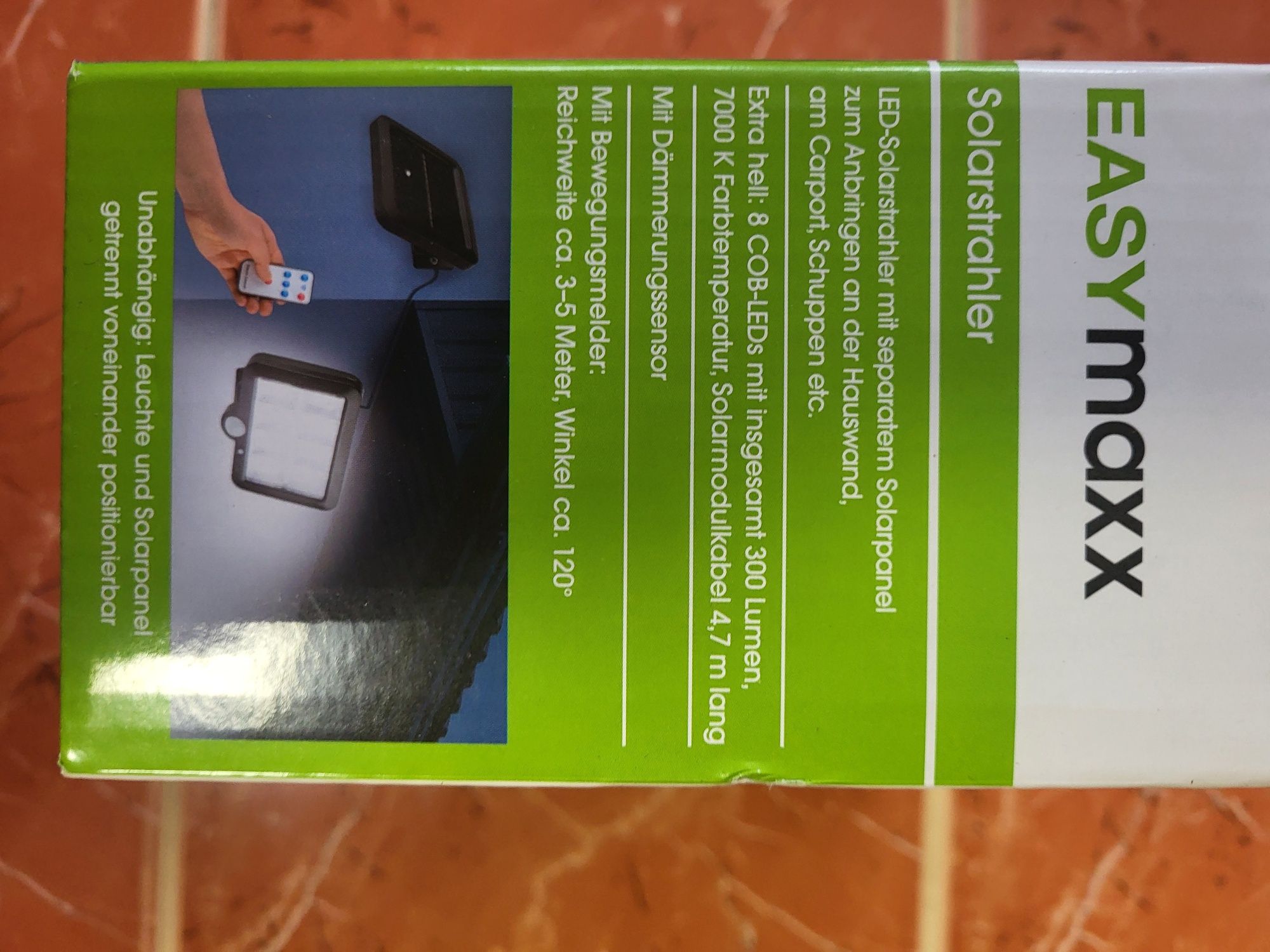 Світлодіодний сонячний прожектор Easymaxx з датчиком руху