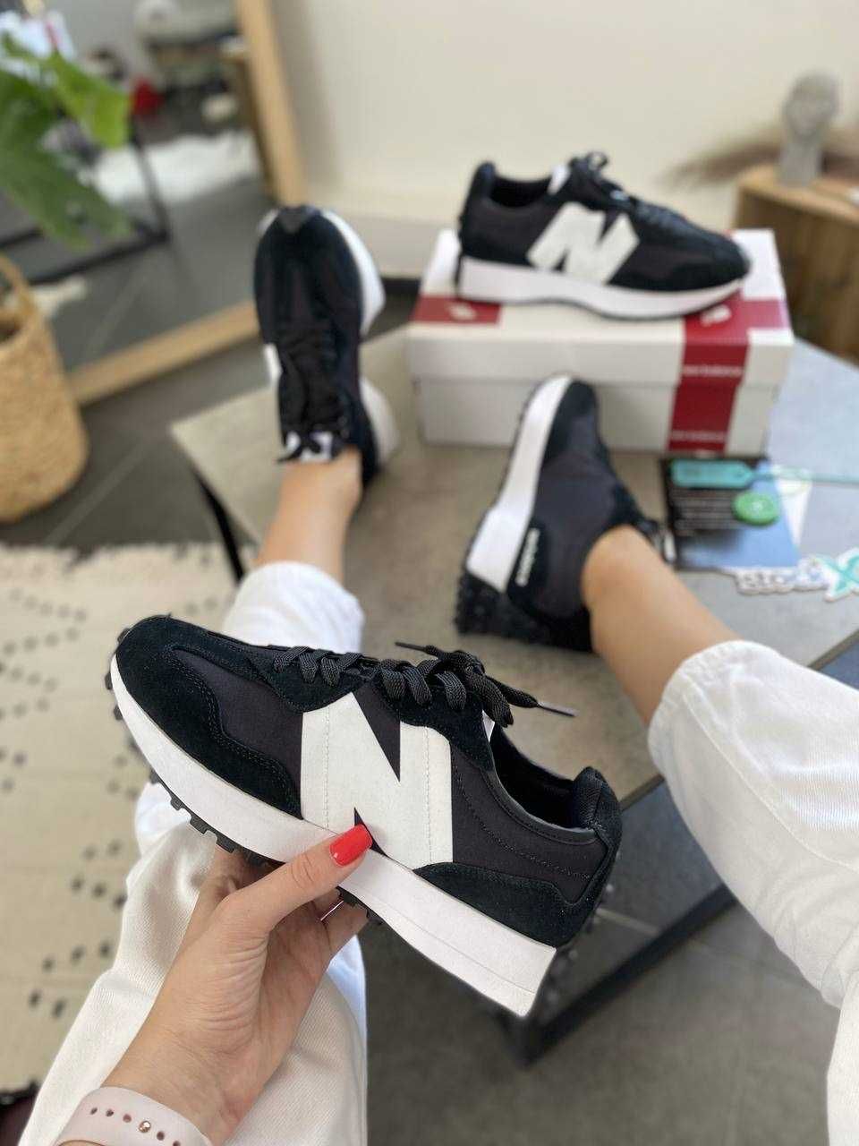 Кросівки New Balance 327 Black White