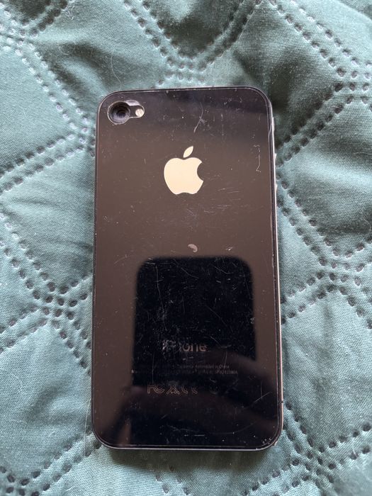 iPhone 4 oraz etui