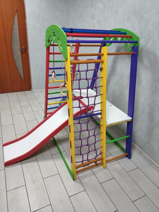 Дитячий спортивний куточок