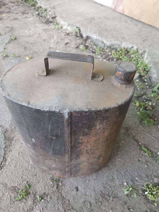 Каністра паливна