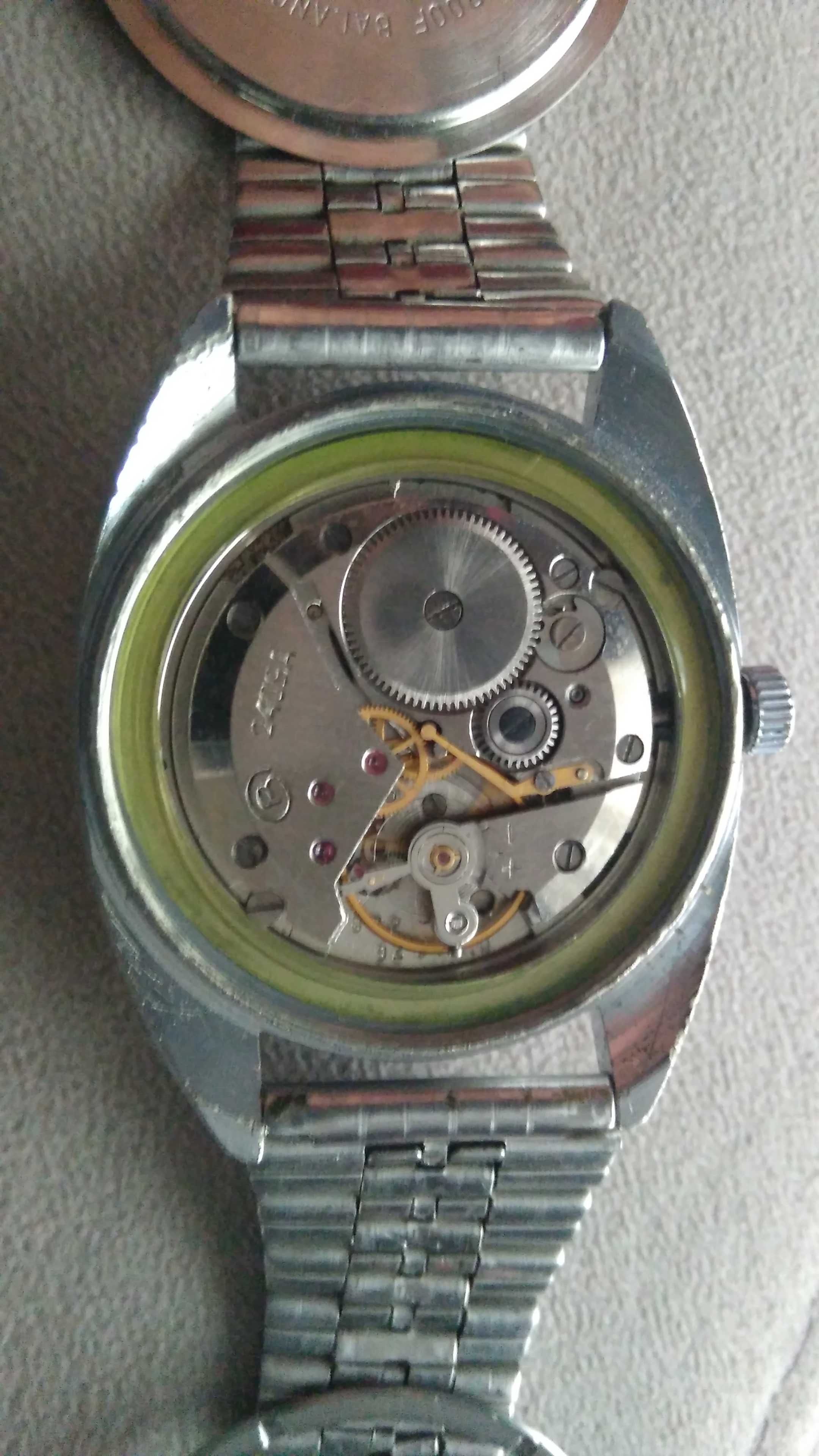 Zegarek Wostok mechaniczny PRL vintage