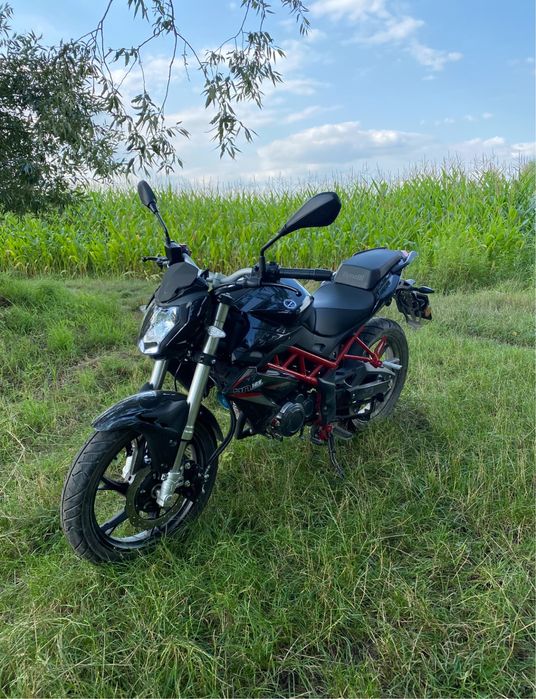 Motocykl Benelli BN 125