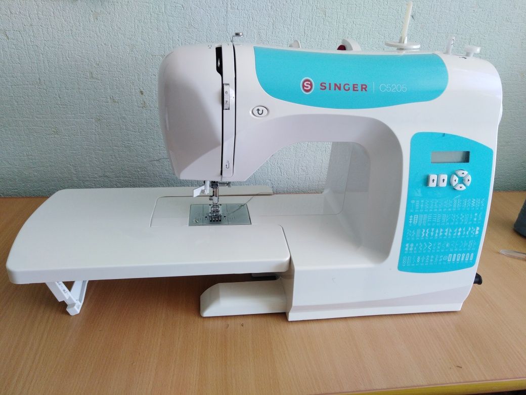 Продаю швейную машинку.SINGER C5205