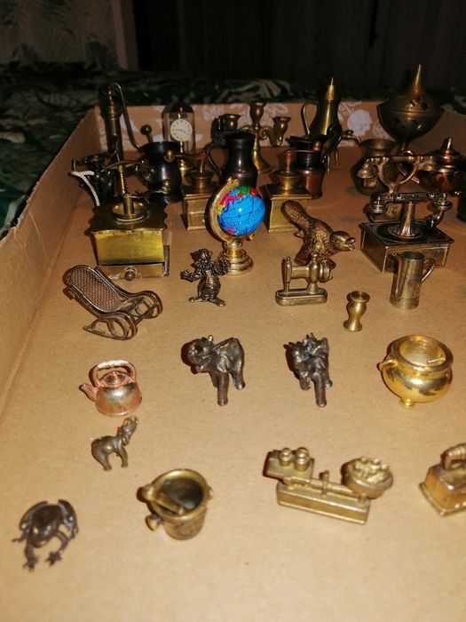 Mini figurki z mosiądzu inie tylko.