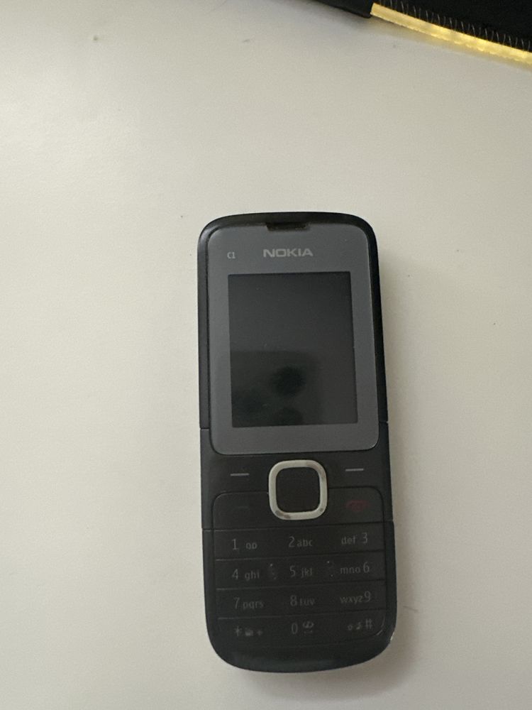 Telefon Nokia z klawiaturą