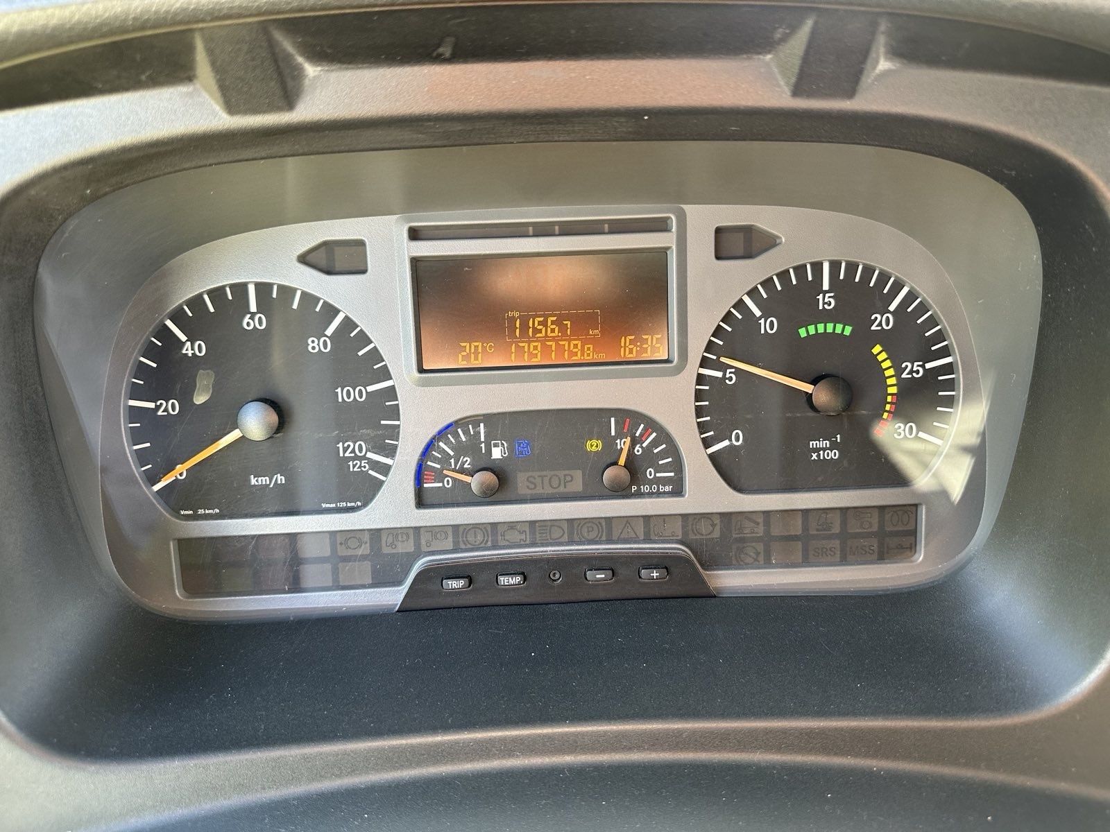 Mercedes Atego 816 Ciężarówka koffer (Hebebühne)