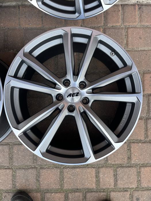 komplet felg aluminiowych AEZ 5x108 19’